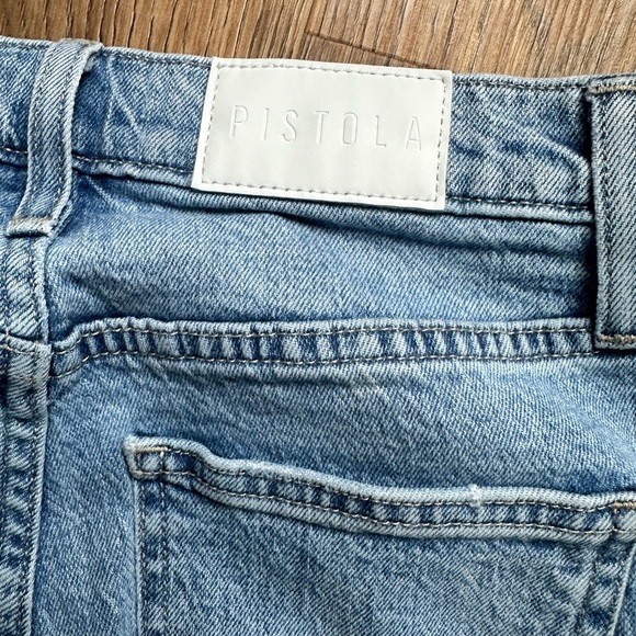 Pistola light wash blue jeans relaxed fit. Button fly. Ankle length. Size 25. - Picture 7 of 9